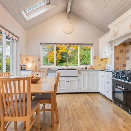 Beautiful Countryside Escape In